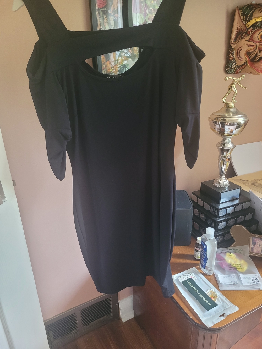 VENUS Black Cold-Shoulder Midi Dress Never Been Worn Very Sexy And Sleek